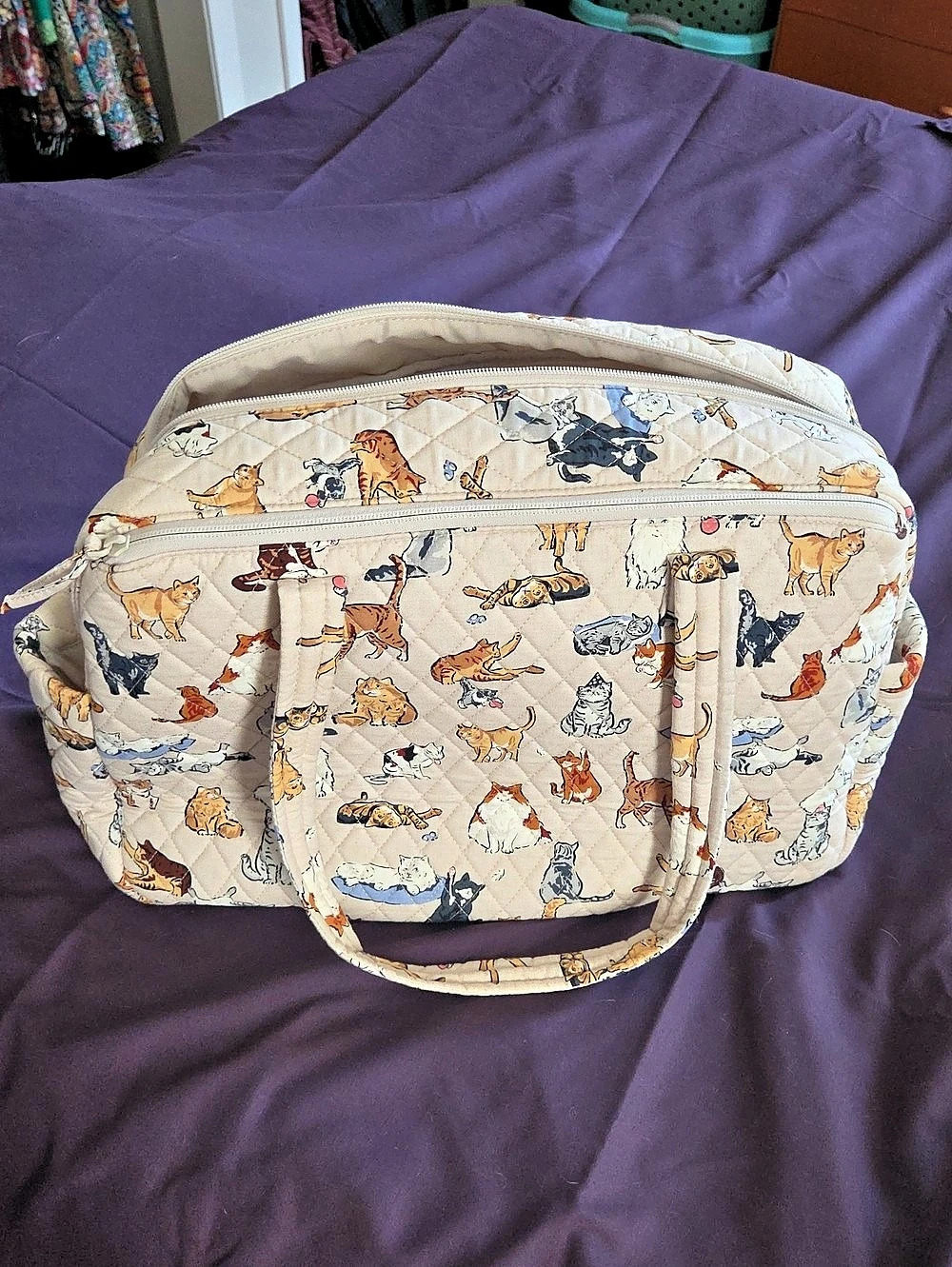 Vera Bradley Large Travel Duffel Cat Print Quilted Tote Bag in Cream & Orange - Picture 2 of 7